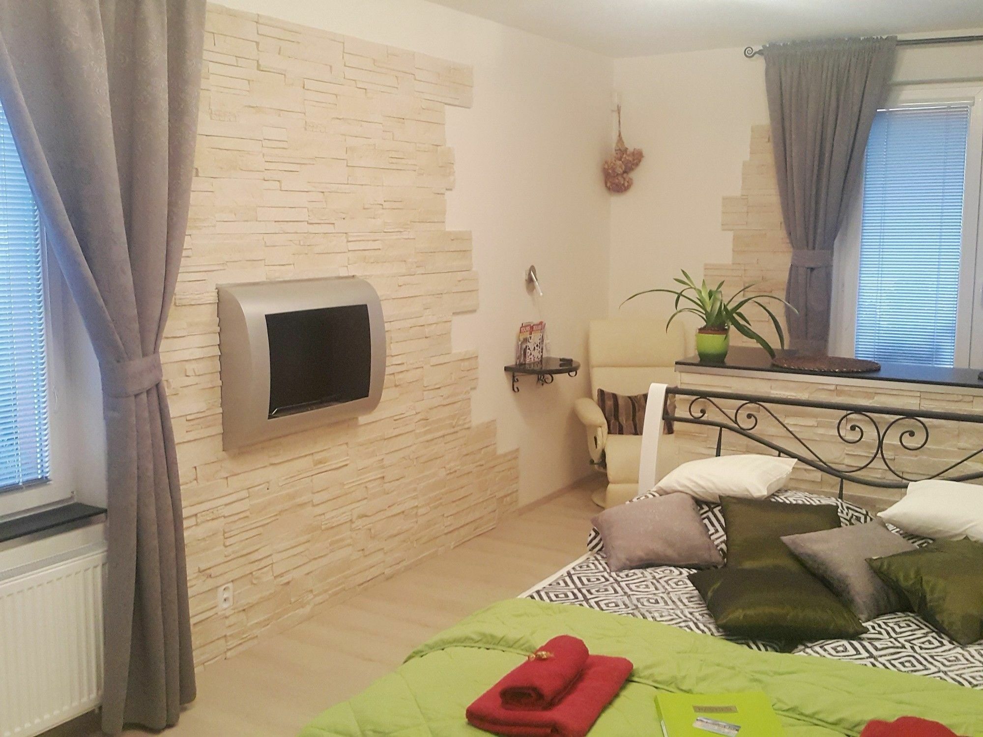 Bastien Studio Near Airport Prague Extérieur photo